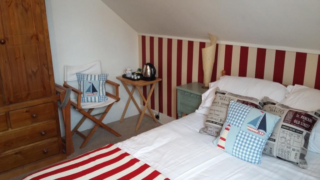 Cambridge House Guest House Eastbourne Quarto foto