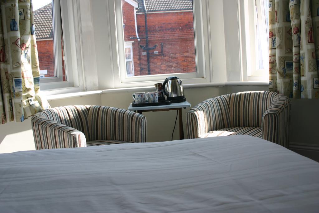 Cambridge House Guest House Eastbourne Quarto foto